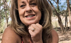 Little Linda&#039;s Desert Experience by the Creek
