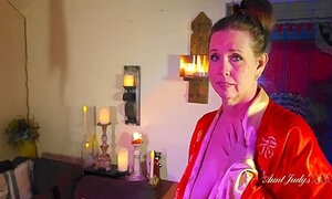 Busty Mature Amateur Autumn Gets A Naughty Massage