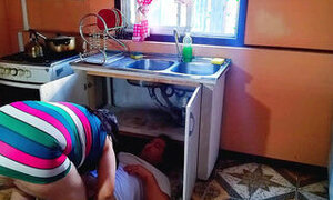 horny woman seduces the plumber