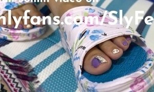 Summer slippers fuck with feet inside, close-up footjob with slippers and cum on slippers