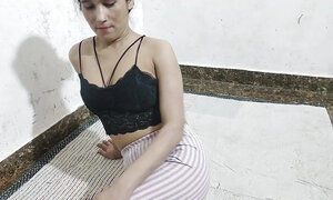 Desi jwan step sister ko ghar me pakar ke pel diya