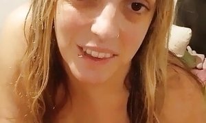 VIDEO REACTION TO cock AND cum OF A FOLLOWER. BLONDE RATING DICK