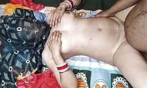 Wife freands paroo fuking midnight enjoying in Mumbai village