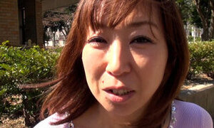 M921G09 A tall mature woman who has been playing a good housewife is frustrated with her husband who is not good at SEX ...