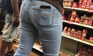 Mature Walmart phat ass white girl in cock-squeezing denim