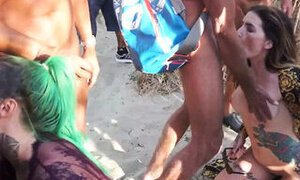 Swinger Sand Dunes Mass Suck off Bukkake