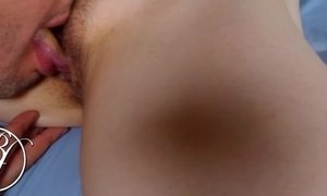 'Deep pussy eating tongue fucking fetish on a hot MILF'