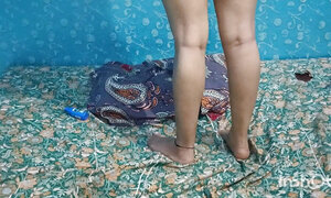 Bhabhi's body was like that the cream juice was coming out of it.