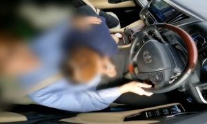Married Woman Gives Handjob and Blowjob While Driving