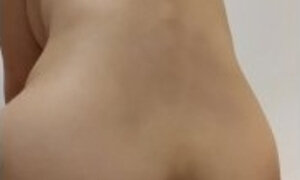 🤌🏼 😇 petite Asian baby riding Anal dildo bouncing booty up and down 🐱🤌🏼