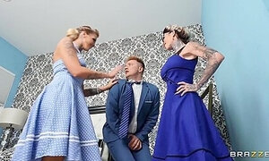 Lewd Vixens Threesome Exciting