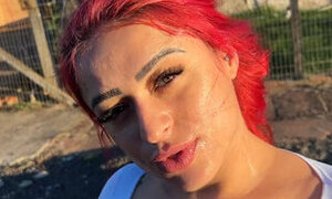 AFTER THE SHOWER, A SURPRISE: REDHEAD MILF GETS SPECIAL CREAM ON HER FACE!