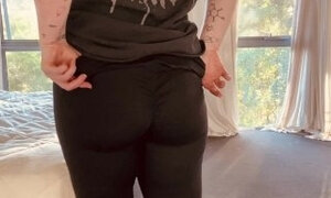 Ass Lovers • Big Natural Booty • Leggings Strong Tattooed