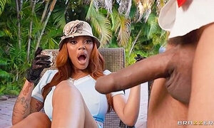 Advoree And Badassbrannns Big Cock Video By Exxtra