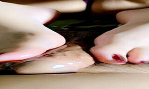 Foot fetishist.beautiful Pakistani girl rubbing her beautiful feet on her boyfriend&#039;s cock with oil