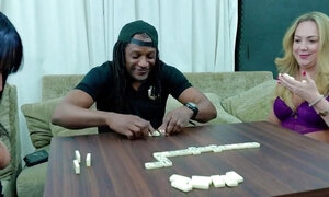 Live Dominoes at Sun7studio Brasil