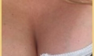 Hot wife exhibitionist public