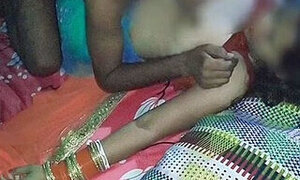 Bhabhi Ke Boyfriend Ne Pahle Bhabhi Ki Saree Kholi Phir Blouse Or Bra Khol Kar Bhabhi Ne Dudh Pilaya With Hindi Talk