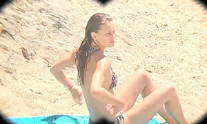 Marine Vacth - & jolie (2013)