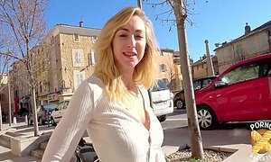 Elisa, Coquine Aux Gros Seins, Adore La Baise Hard 15 Min